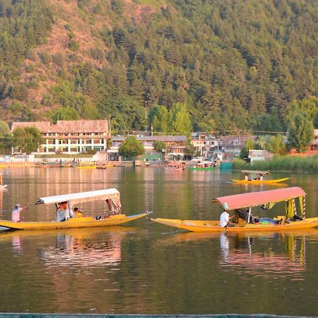 Hotel New Alexandra Houseboats Srīnagar Exteriér fotografie